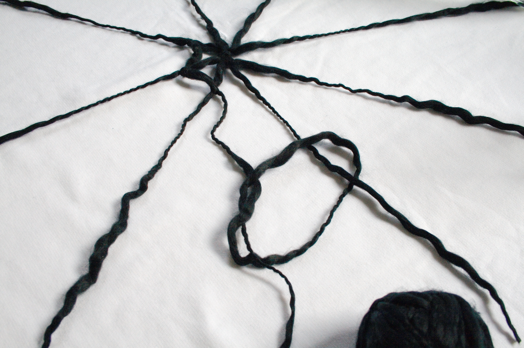 Halloween DIYs Part 1 - giant spiderweb knotting spiral - Zebraspider Eco Anti-Fashion