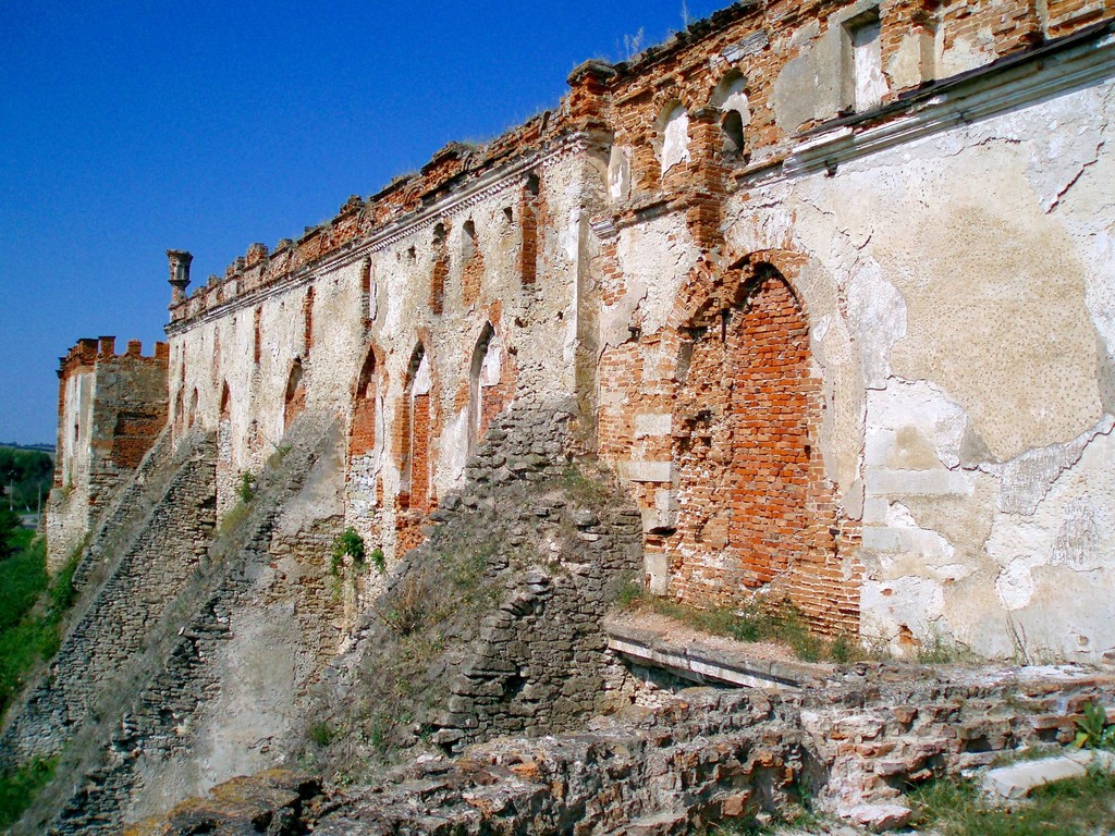 Південна стіна фортеці.