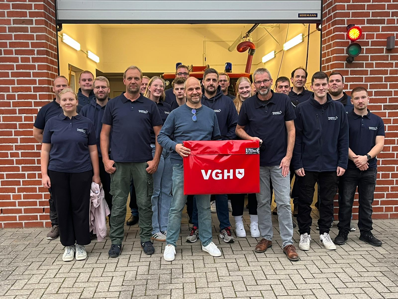 Geschenkübergabe (VGH/ÖVB) und Objektkunde