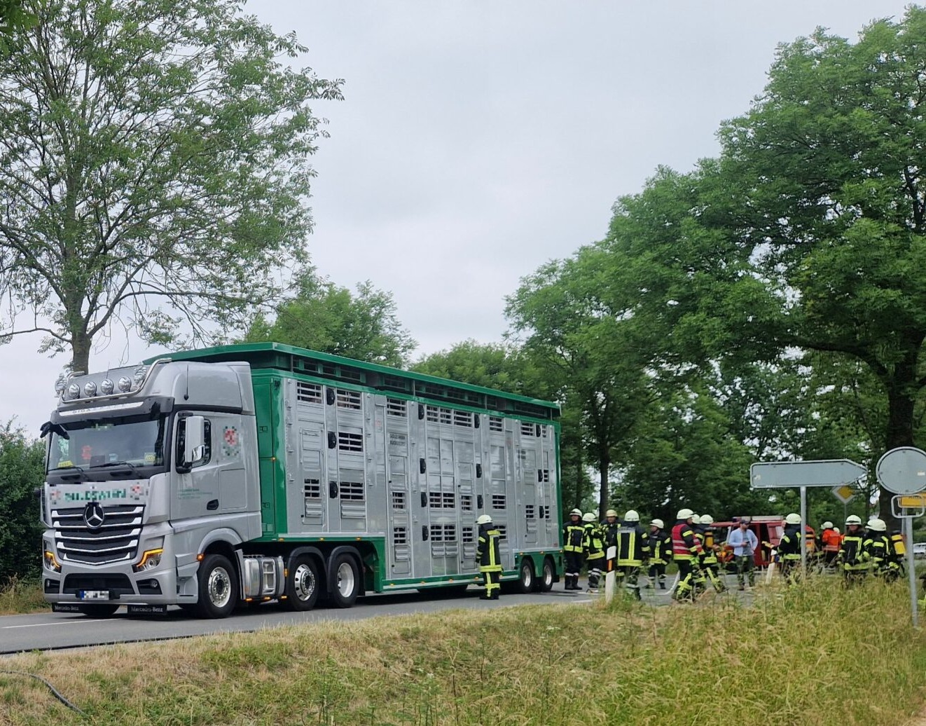 Einsatz: [FFZ2] Brand Schweinelaster