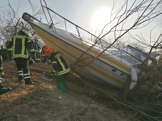 Einsatz: [FSCHIFF1] Havarie Motorboot