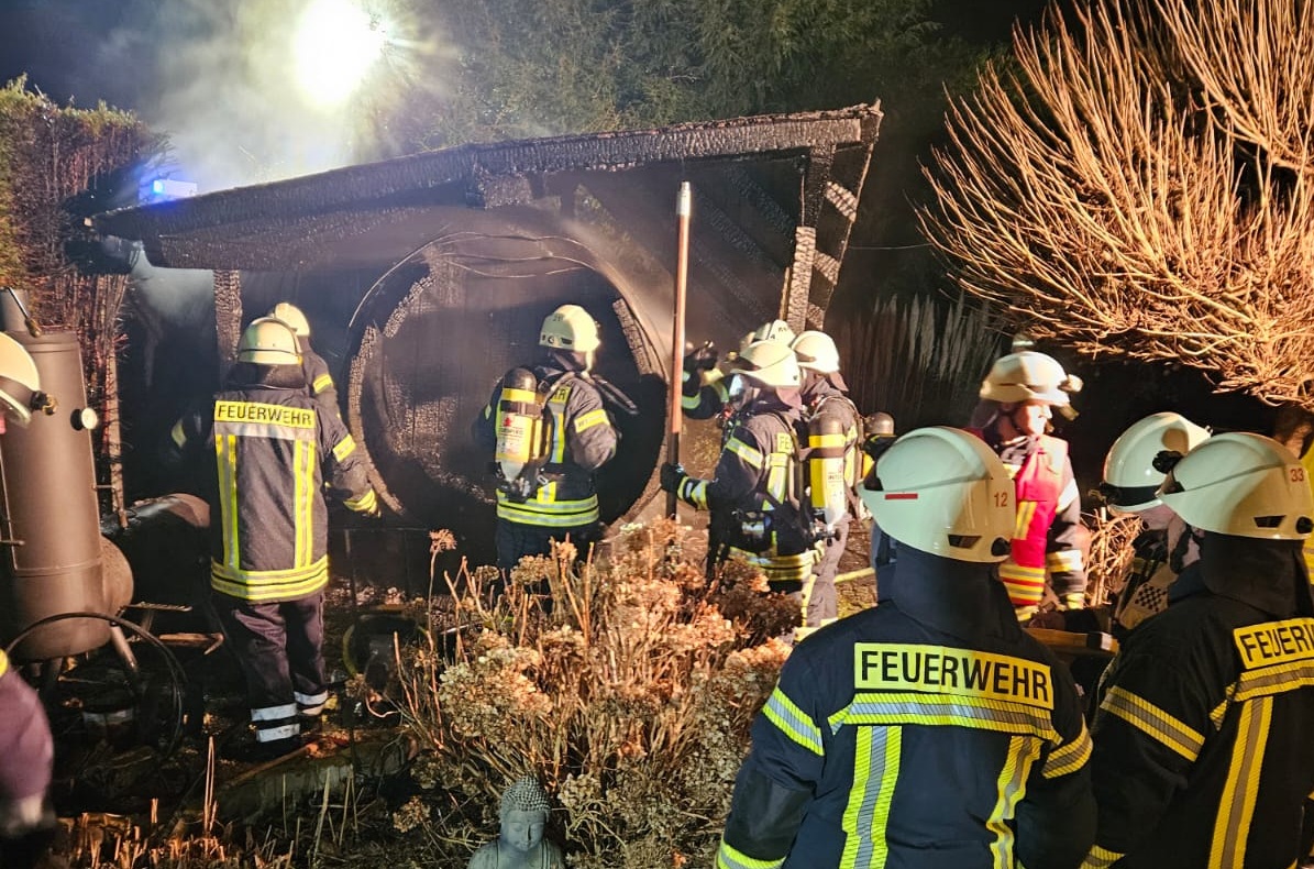 Einsatz: [F2] Schuppenbrand