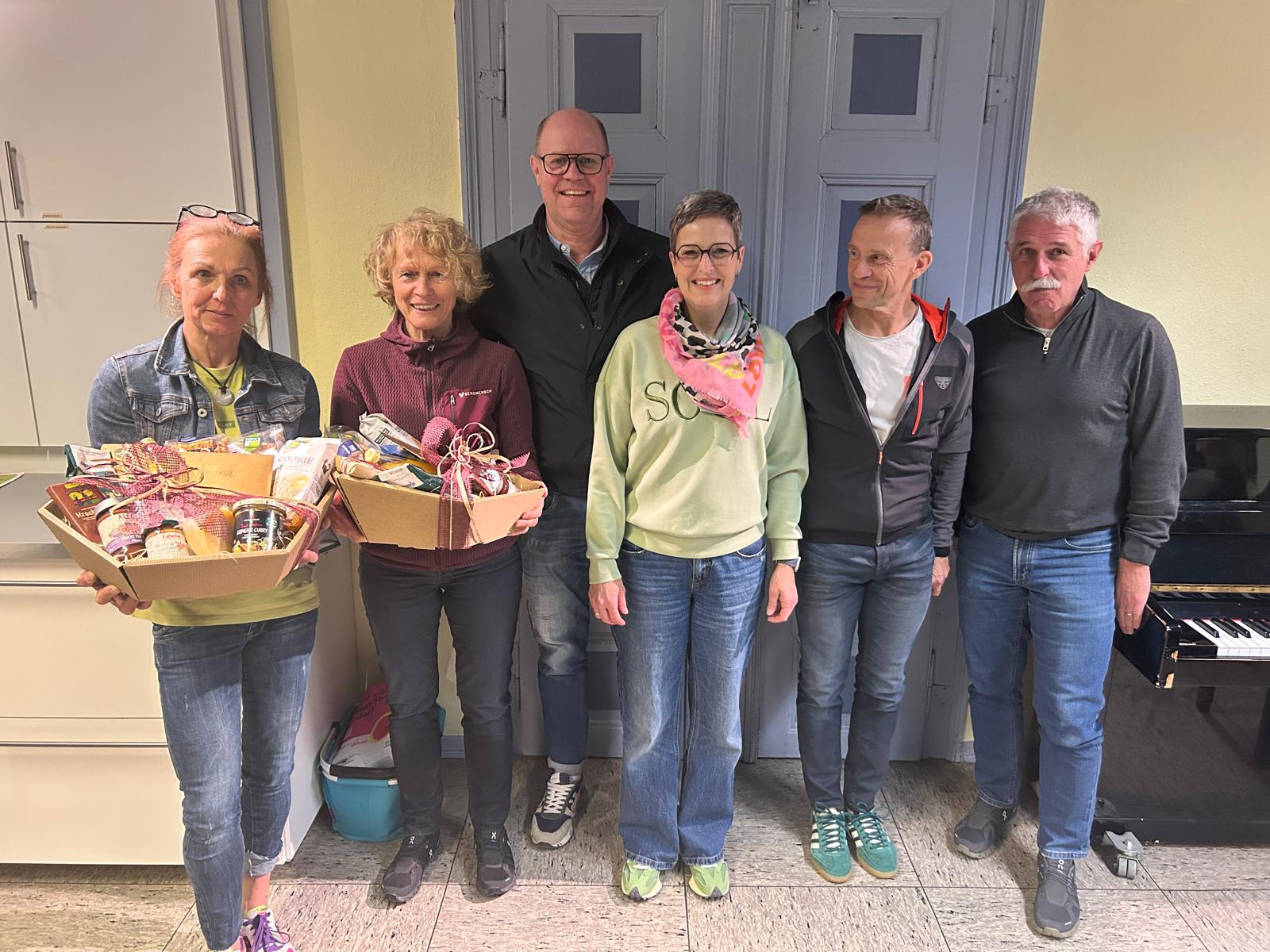 Laufteam Gelnhausen bestätigt Vorstand und feiert 25 Jahre Walking-Team