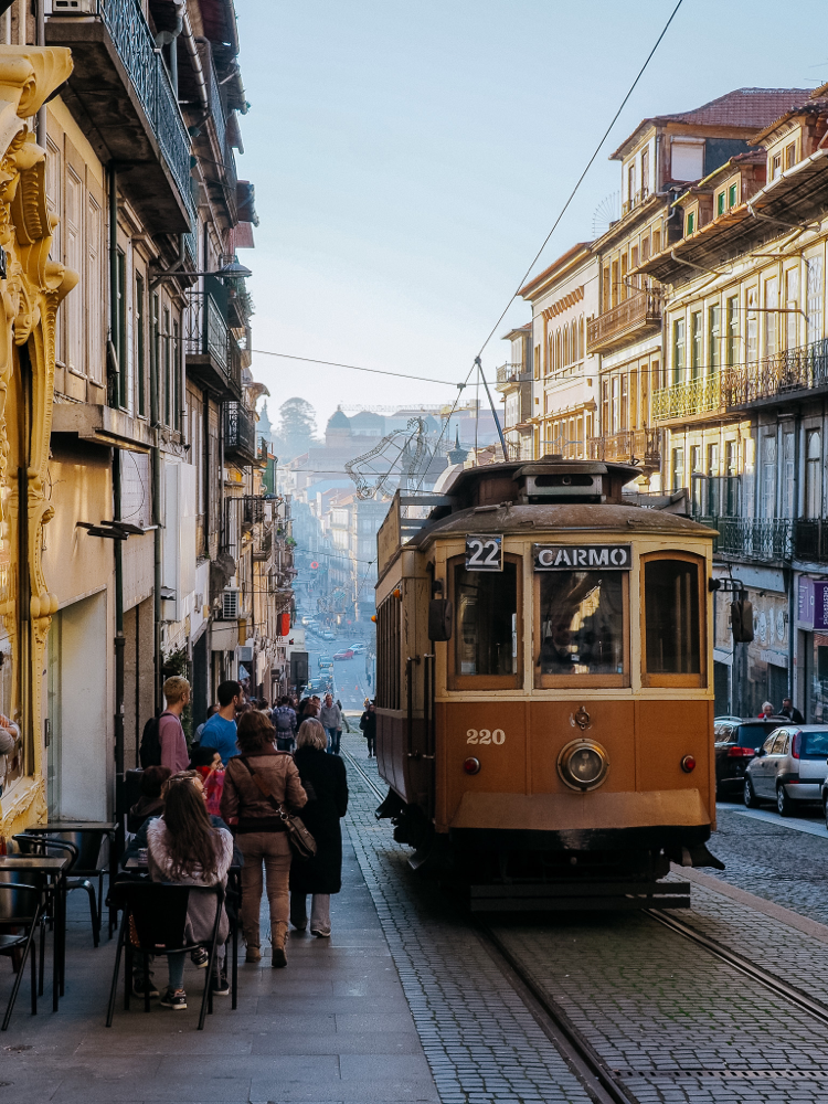 Tram 22, Carmo, Porto, Portugal