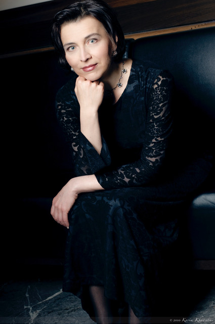 Marina Komissartchik, Klavier