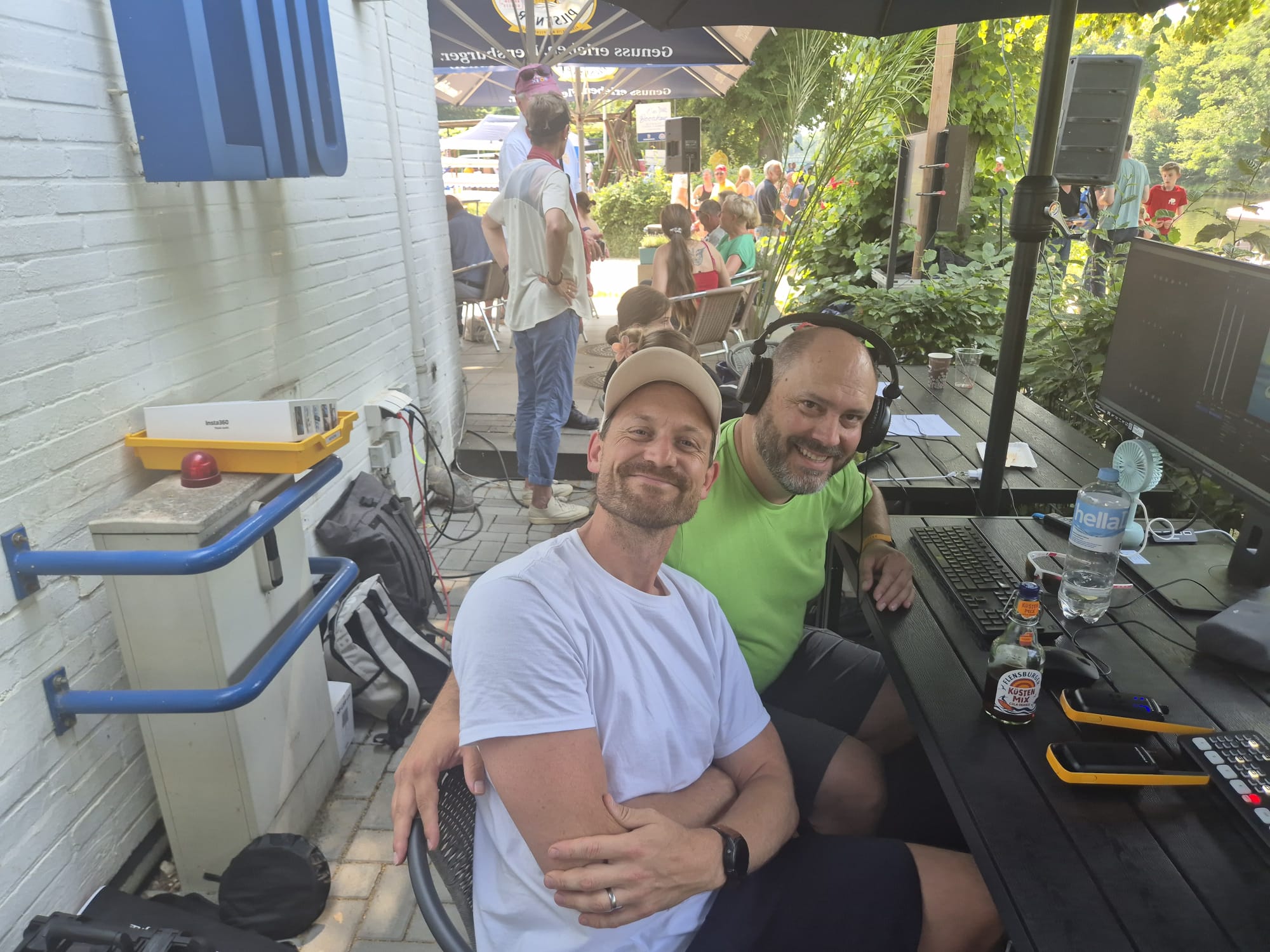 Die Technik-Crew der AG Filmakademie beim Livestream des 9. Lübecker Entenrennens – engagiert, konzentriert und trotz großer Hitze mit viel Teamgeist im Einsatz.