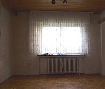 prima...casa vecchia e lugubre...scappiamo!
