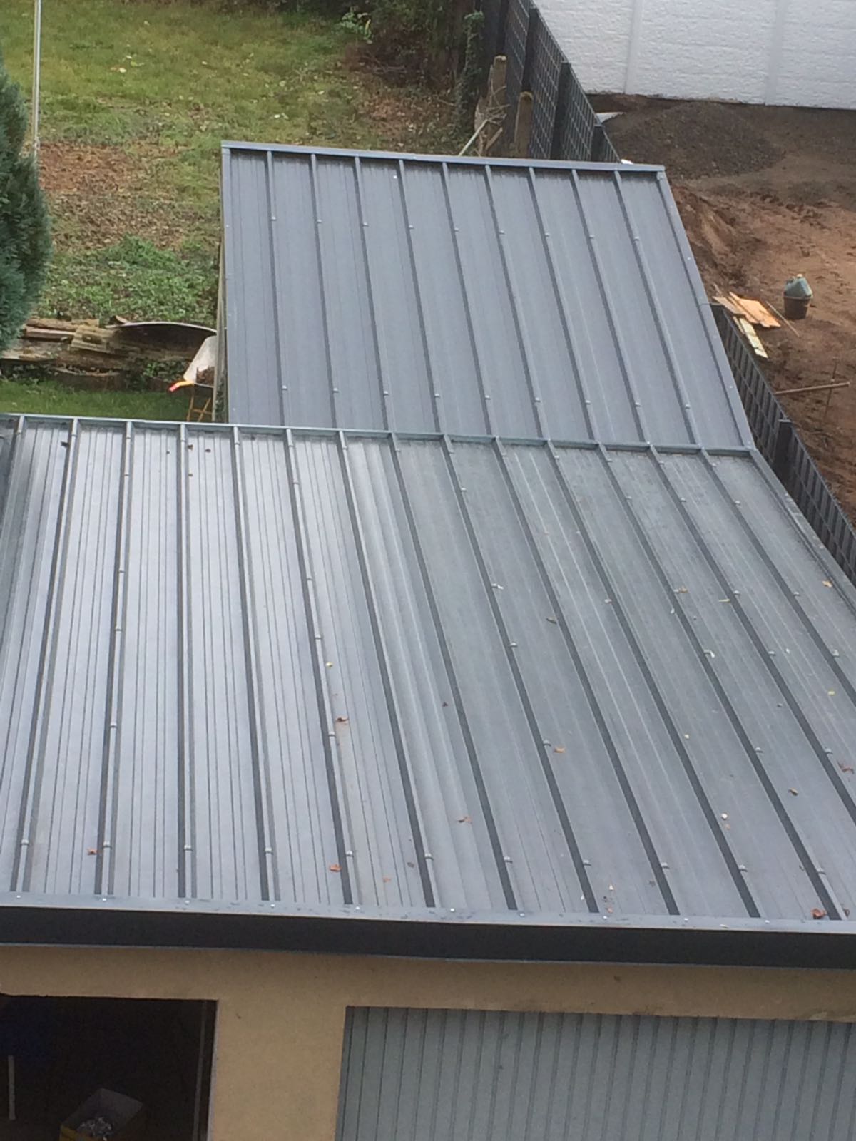 Garageneindeckung mit Isolight-Dachelementen