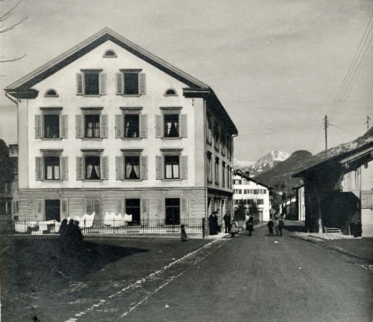 Konsum und Landstrasse