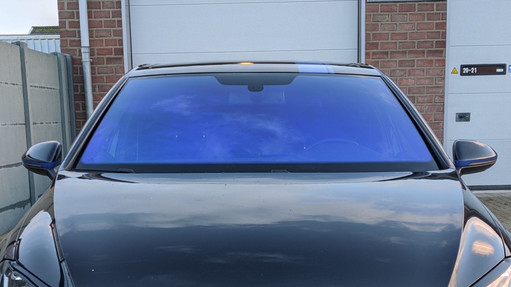 Chameleon voorruit Langeveld Automotive Autoruiten tinten Perfect resultaat Levenslang