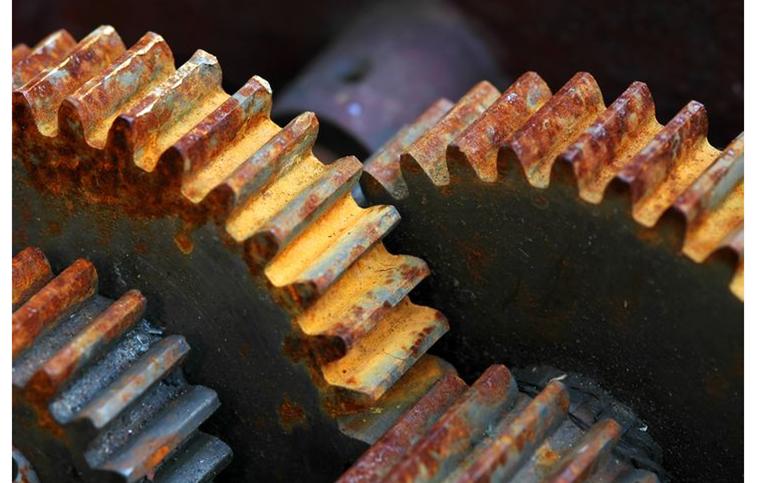 Ruggine negli impianti PVC: cause, rischi e soluzione pratica per la manutenzione industriale
