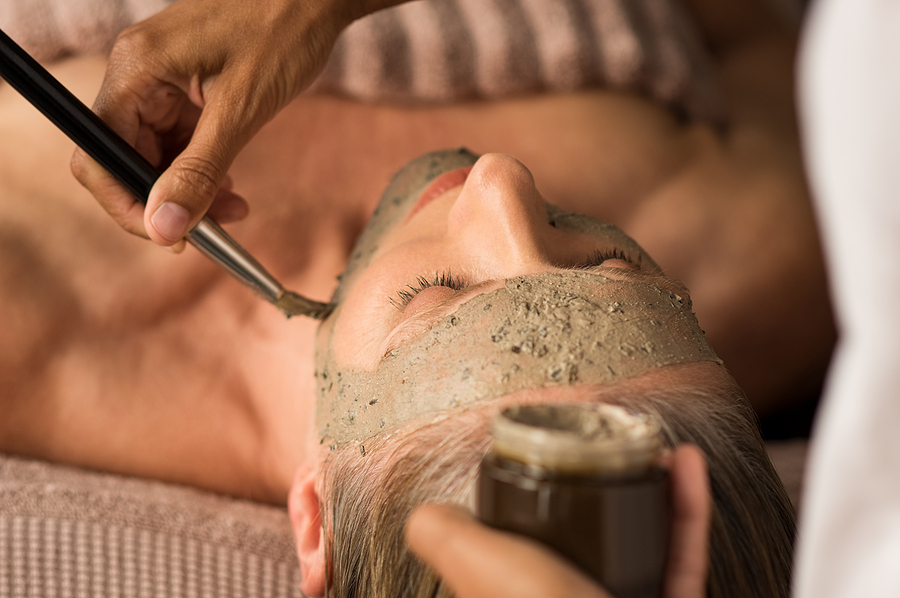 How Often Should You Use A Cosmetic Clay Mask In Winter? 