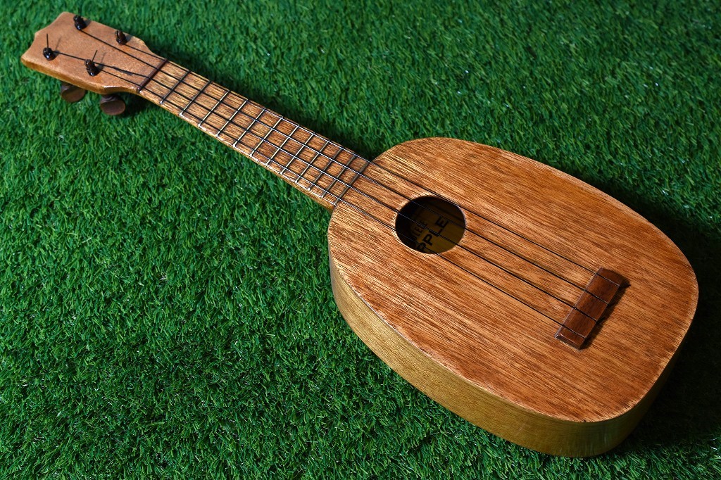 Kamaka ’60 パイナップル型 ソプラノ VINTAGE Ukulele The Ukulele Site | Kamaka Vintage Pineapple - Style 4