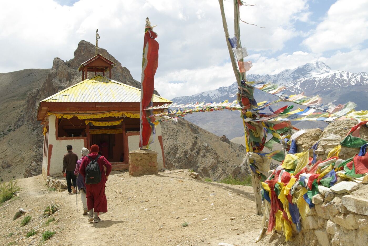 Phokar, Padmasambhava: Kleiner Tempel auf dem Hügel 