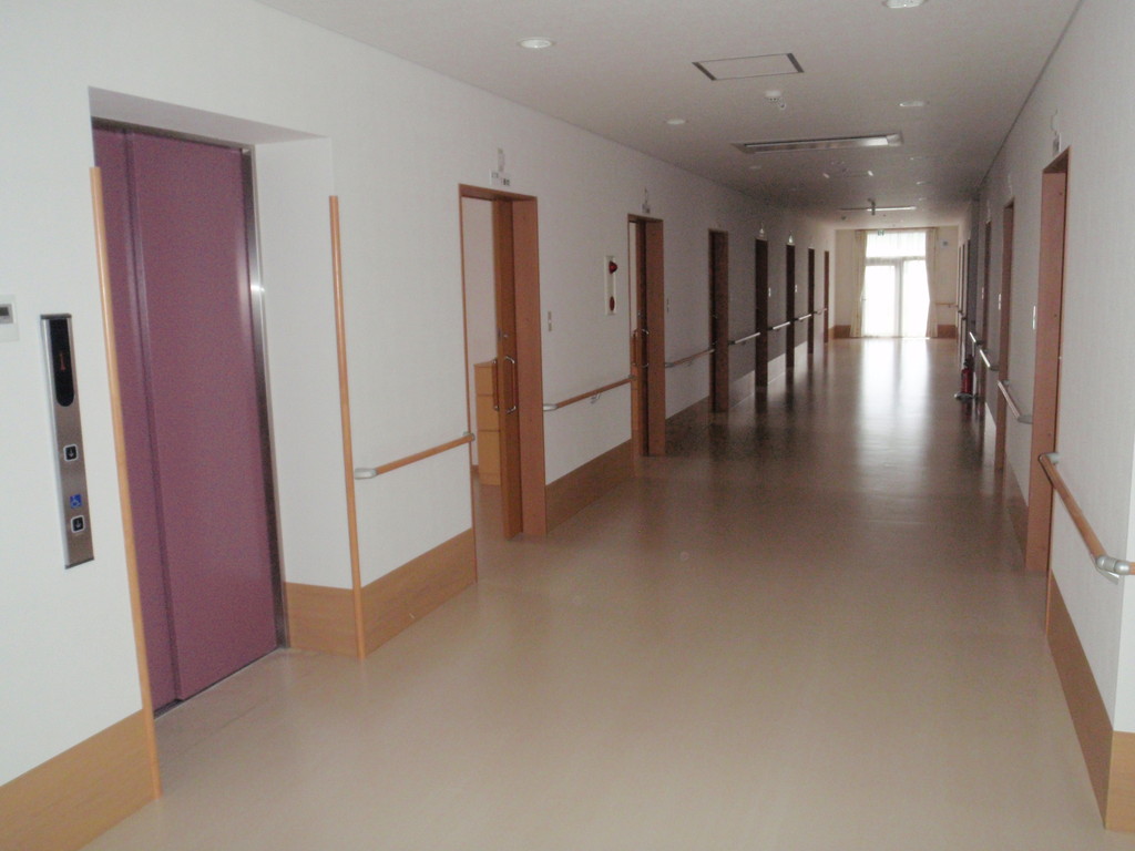 広い廊下はコミニュティー横丁