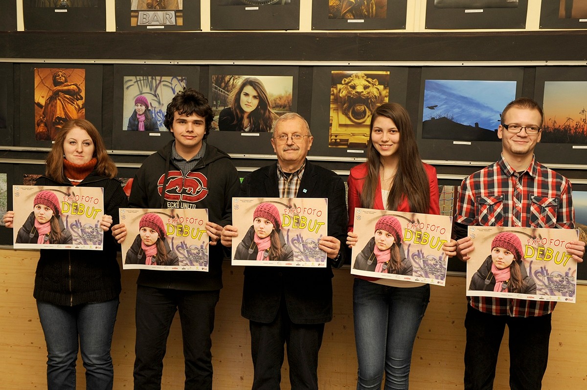Vernisaj Expo DEBUT din lucrările absolv. cursului foto în Galeria Studio - Palat Vulturul Negru Oradea - 13 februarie 2013