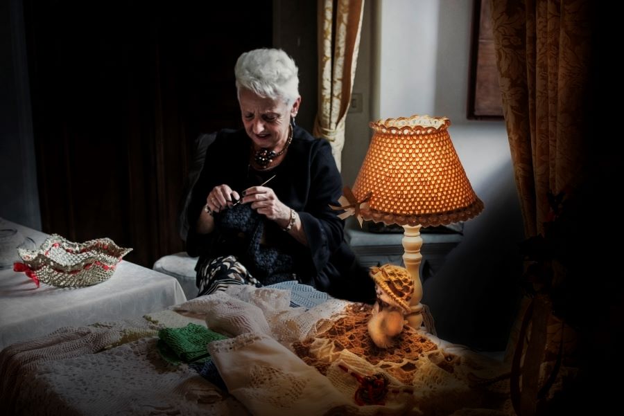 Valentina Bellini AFIAP (I) - Uncinetto l'antico mestiere. 19