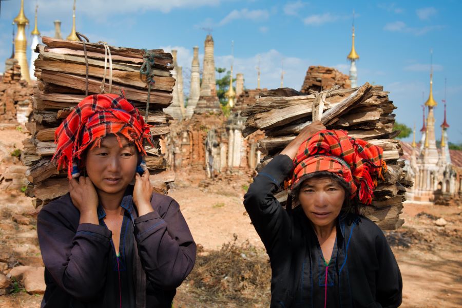 Magdelene Teo (Singapore) - Myanmar villagers