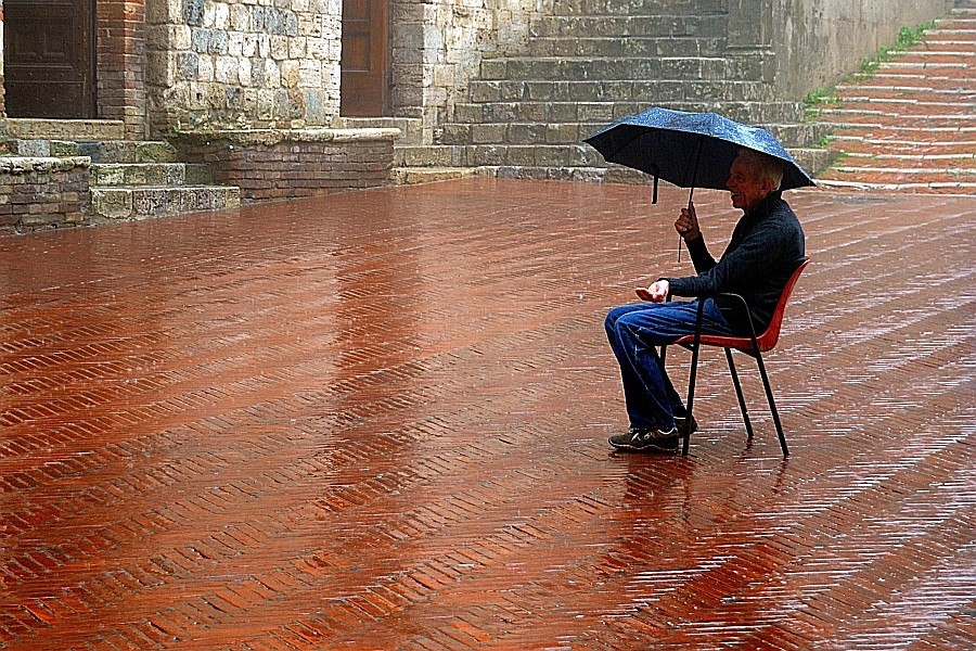 Placheta-Valentina Stan (RO) - Capture the Rain/ Captura ploii