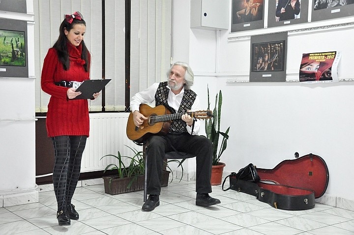 Momentele serii asigurate de artiştii Alexandrina şi Florian Chelu
