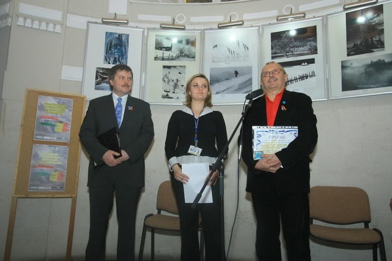 Vernisaj la Gallerie Laterallia Cluj Napoca 21.01.2011 - Openning in Gallerie Laterallia Cluj Napoca 21.01.2011 - Megnyitó a Kolozsvári Gallerie Laterall-ban 2011. 01. 21