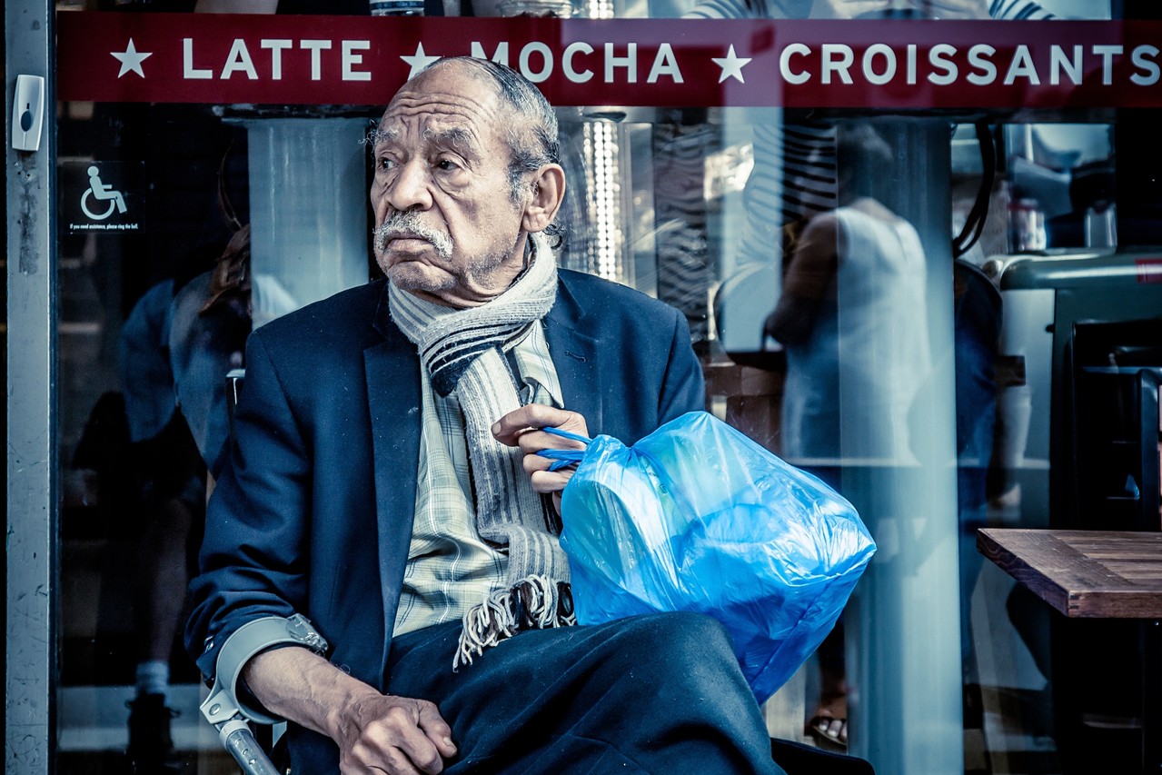 Placheta-Báthori Zsigmond AFIAP-Noise of the street/ Zgomotul străzii