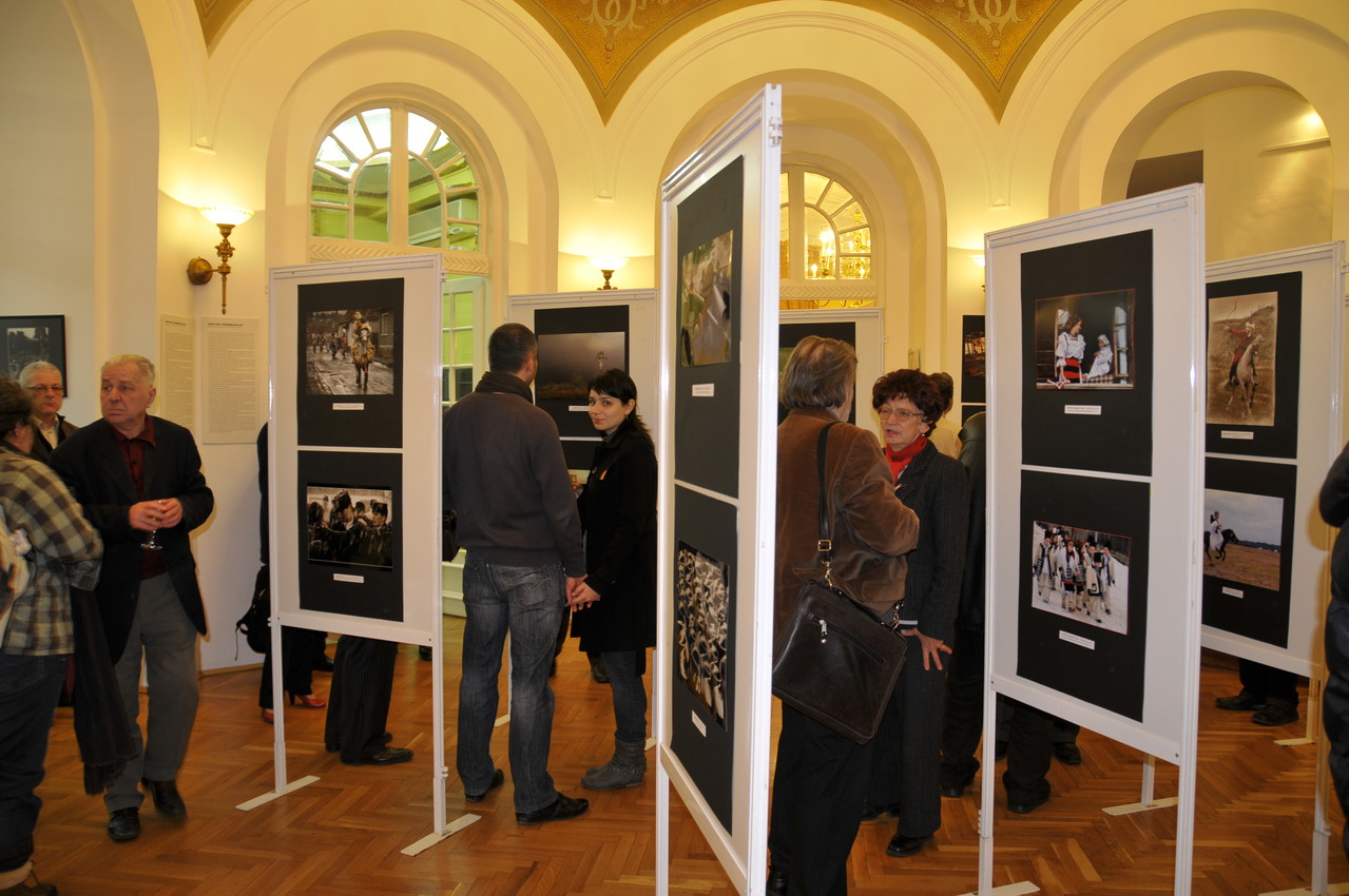 Vernisaj la Centrul Cultural al Ungariei Bucureşti 22.10.2012 - Opening the Hungarian Cultural Centre Bucharest 20.01.2012 - Megnyitó a Bukaresti Magyar Kultúrális Intézetben 2012.01.20.