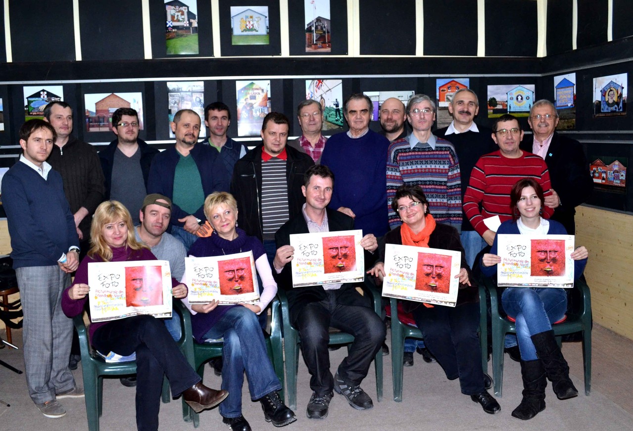 Expo de fotografie Béla Sapungi din Salonta „Picturi murale din Irlanda de Nord” vernisată în Galeria Studio - Palatul Vulturul Negru Oradea, la 27 martie 2013