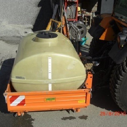 3-side tipper platform on 3-point link in different sizes for mounting on tractors