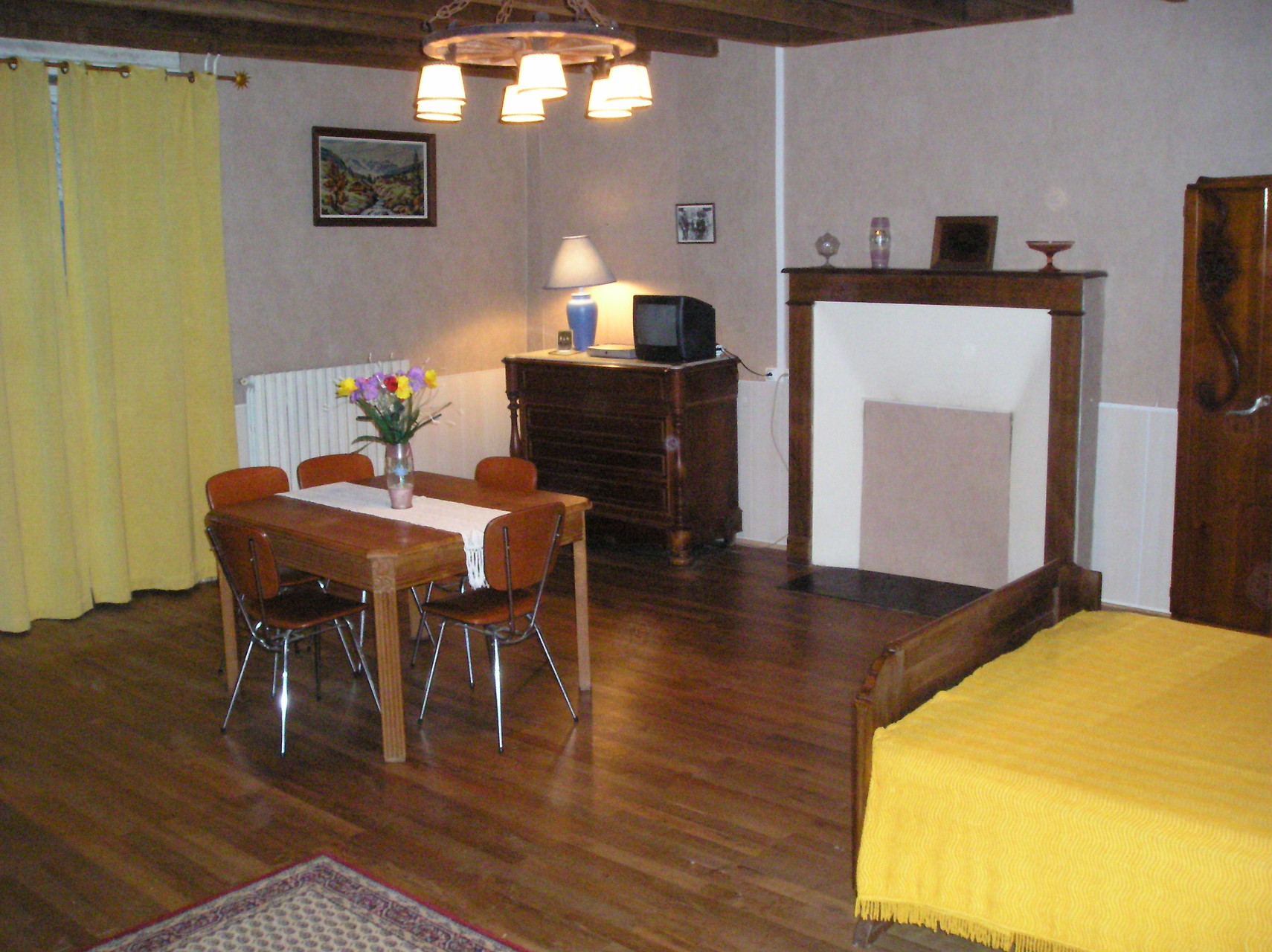 Chambre RDC Côté Fenêtre