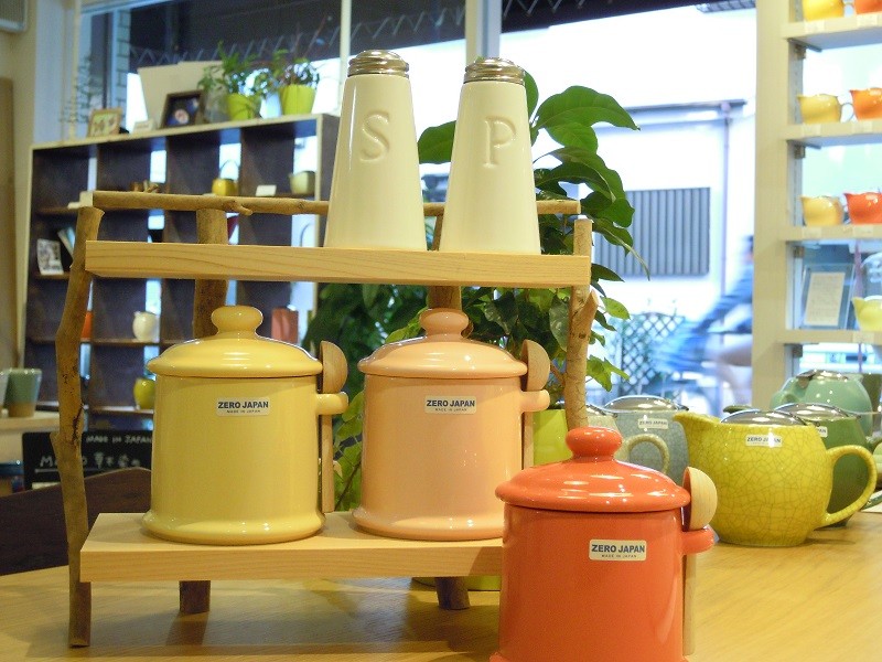 可愛いくて頼りになるキャニスター - カケス雑貨店 ZEROJAPAN代理店