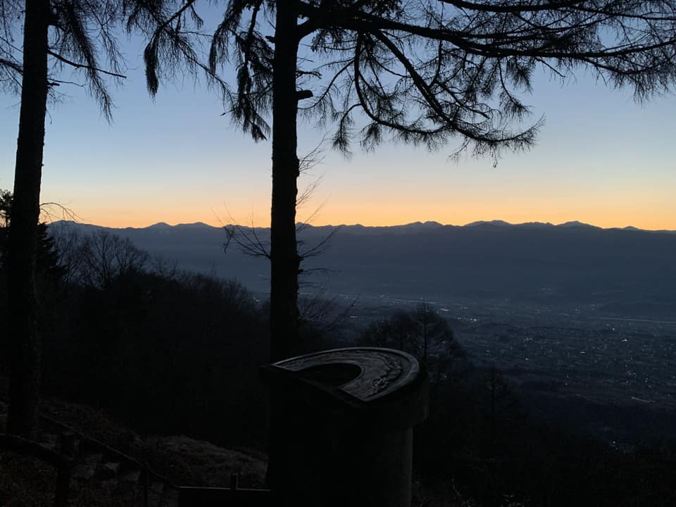 風越山の前山「虚空蔵山」（こくぞうさん）で日の出を拝む低山登山（長野県飯田市）