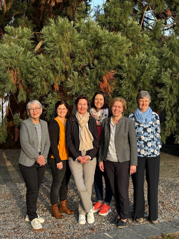 Von links nach rechts: Pia Mattmann, Andrea Zimmermann-Röllin, Erika Wettstein, Elvira Hammer, Verena Röhm Günther, Lisbeth Hofmann