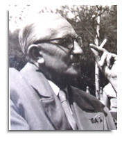 Verlagsgründer Adolf Holzapfel