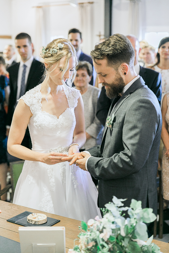 Familienfotos, Familienshooting, Reportage, Hochzeitsreportage, Porträt, Porträtshooting, Hochzeitsfotos, Taufe, Hochzeitsfotograf, Paarshooting in Osnabrück, Hagen a.T.W., Bad Iburg, Georgsmarienhütte, Münster