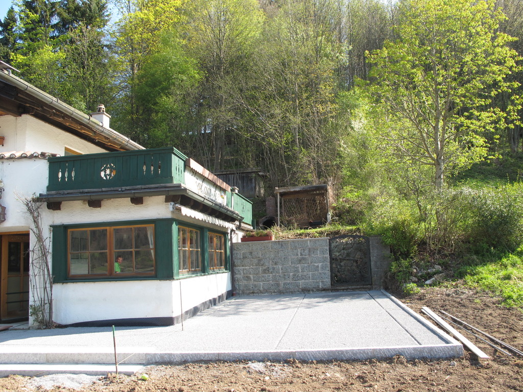 Der neue Terrassen-Klinker fast geschaft