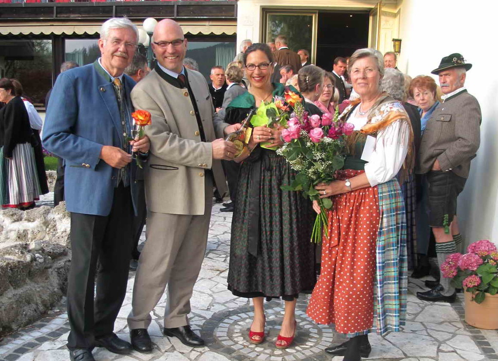 Christian Klotz, Bez.-Geschäftsführer des BdS, gratuliert mit Frau Sonja