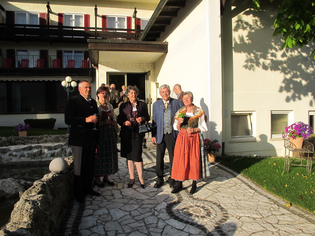 Karl-Heinz (ehemal. Löwenbräu-Chef) und Christl Knoll mit Marlene Zeindl