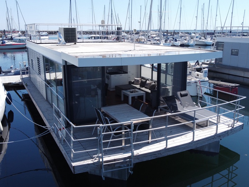 Floating 44 Hausboot als Ferienimmobilie
