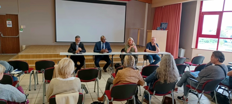 07/04/2023: À Margny-lès-Compiègne, centre ÉPIDE. Présentation du programme pédagogique de "FR - Tous uniques, tous unis" aux agents du centre.