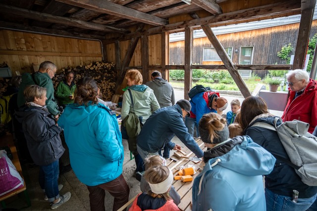 Kinderprogramm «Schiffli bauen» - (c) Florin Schmid