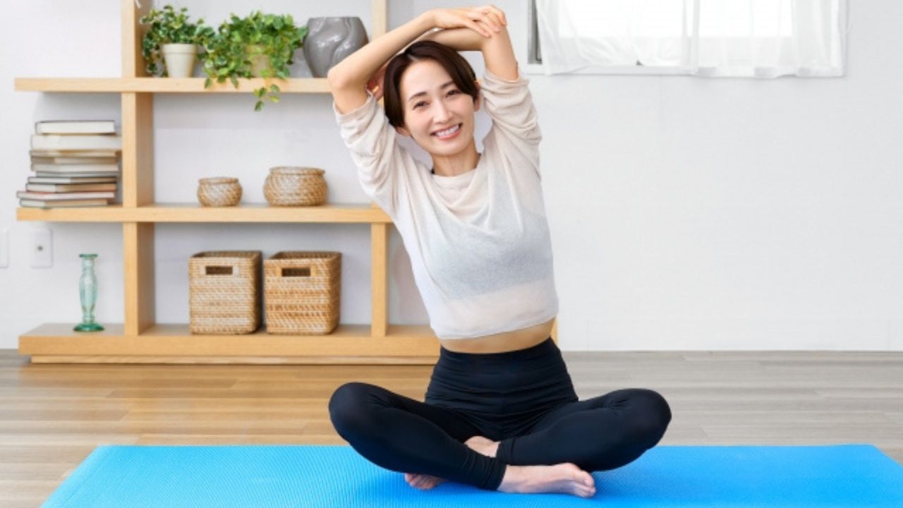 ピラティスはストレートネックに効果あるか？自宅でできるケア方法も紹介