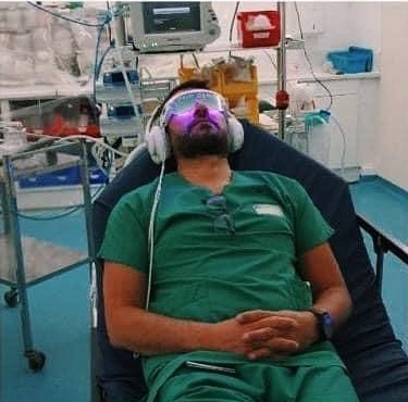 Personnel Urgences en récupération avec lunettes et casque PSIO