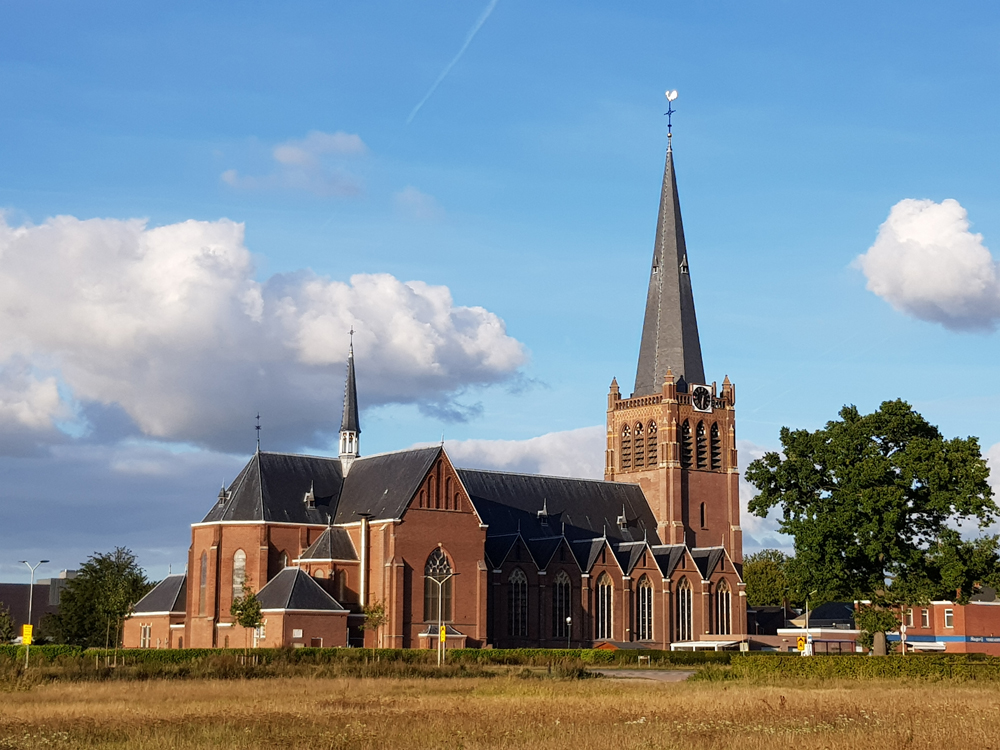 R.K kerk Hoogerheide