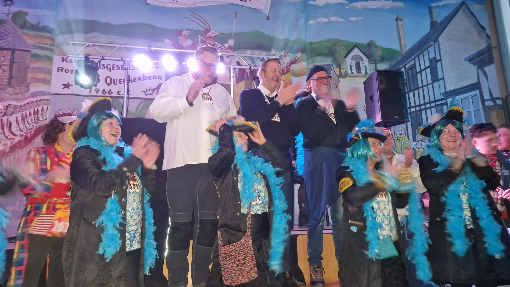 V.L.: Jungfrau Klaus Engels, Prinz Frank Oberg, Bauer Andreas Stops