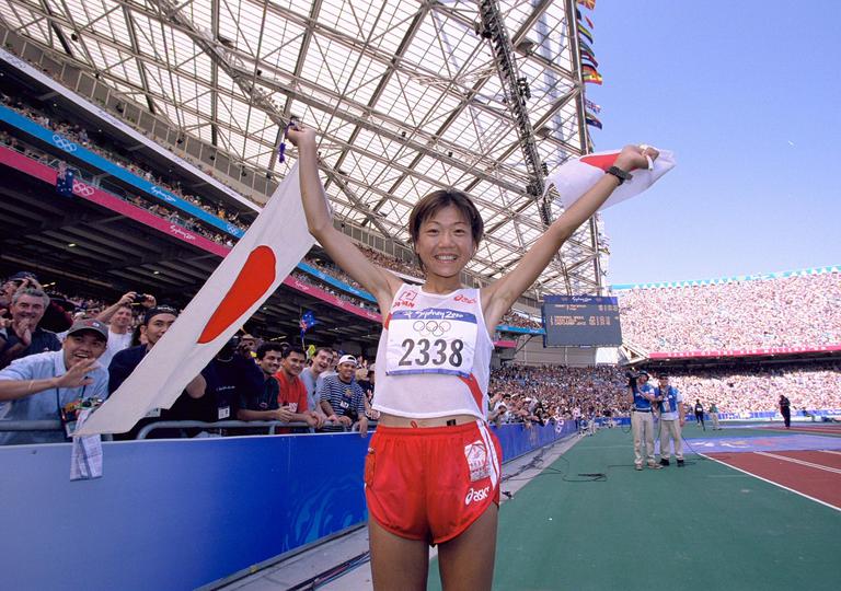 高橋尚子　陸上女子初の金メダルに日本中が感動