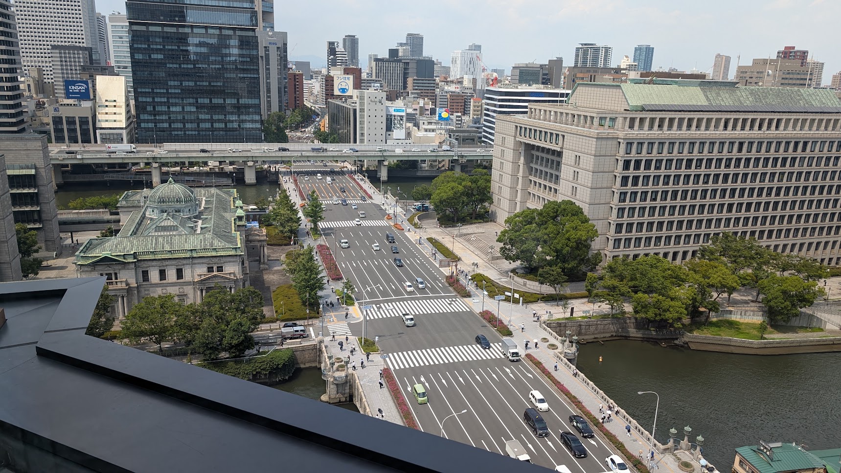 ゲートタワーから大阪市庁舎 日銀大阪支店