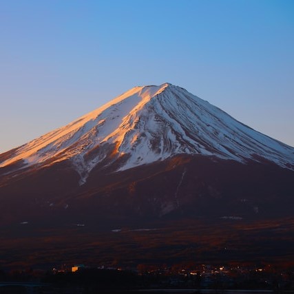富士山で初冠雪