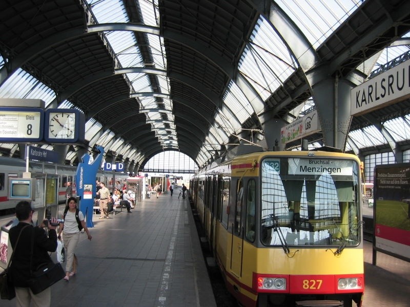 Tram-train de Karlsruhe à la gare centrale