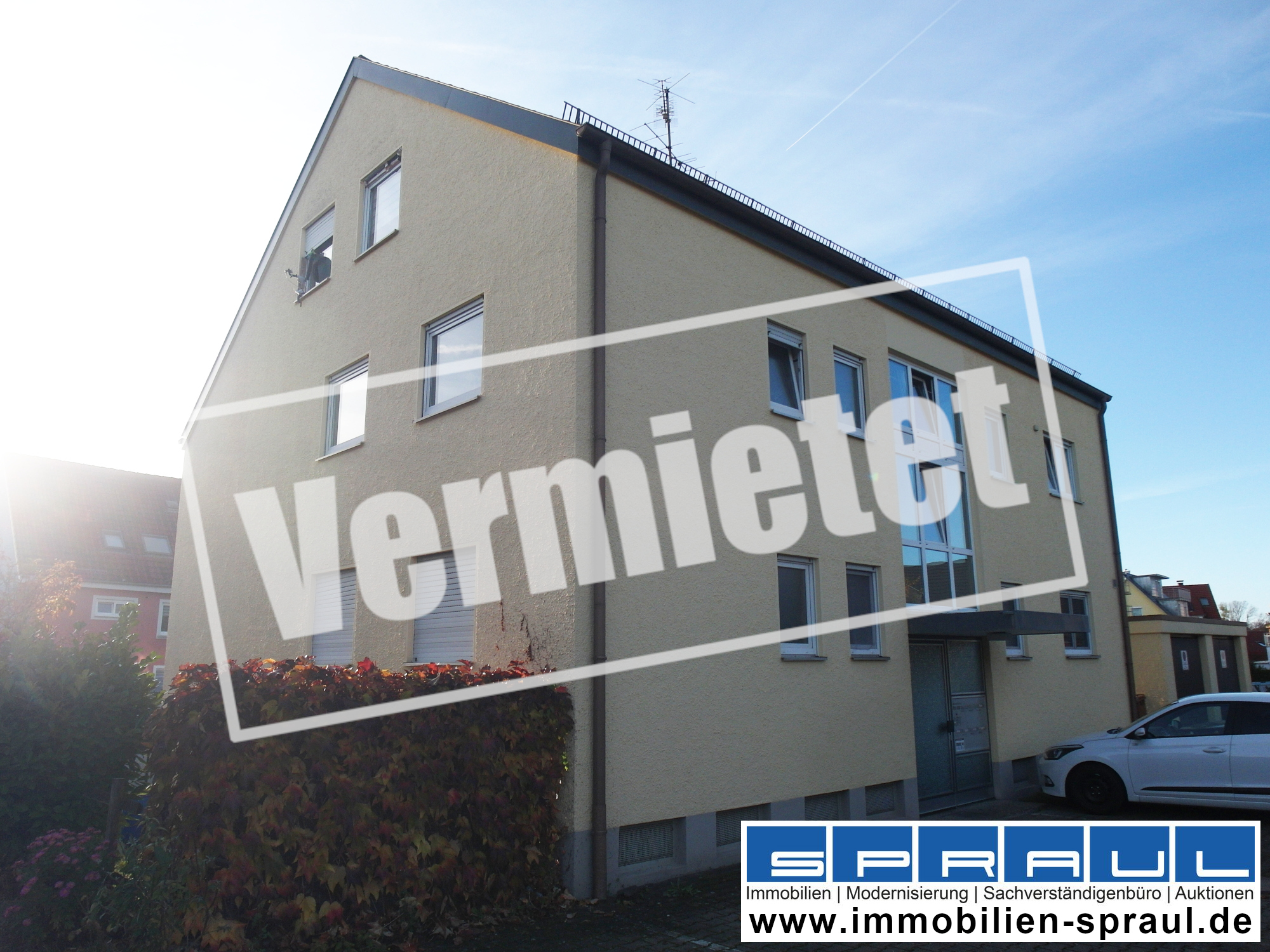 2 Zimmerwohnung mit Terrasse und Garage